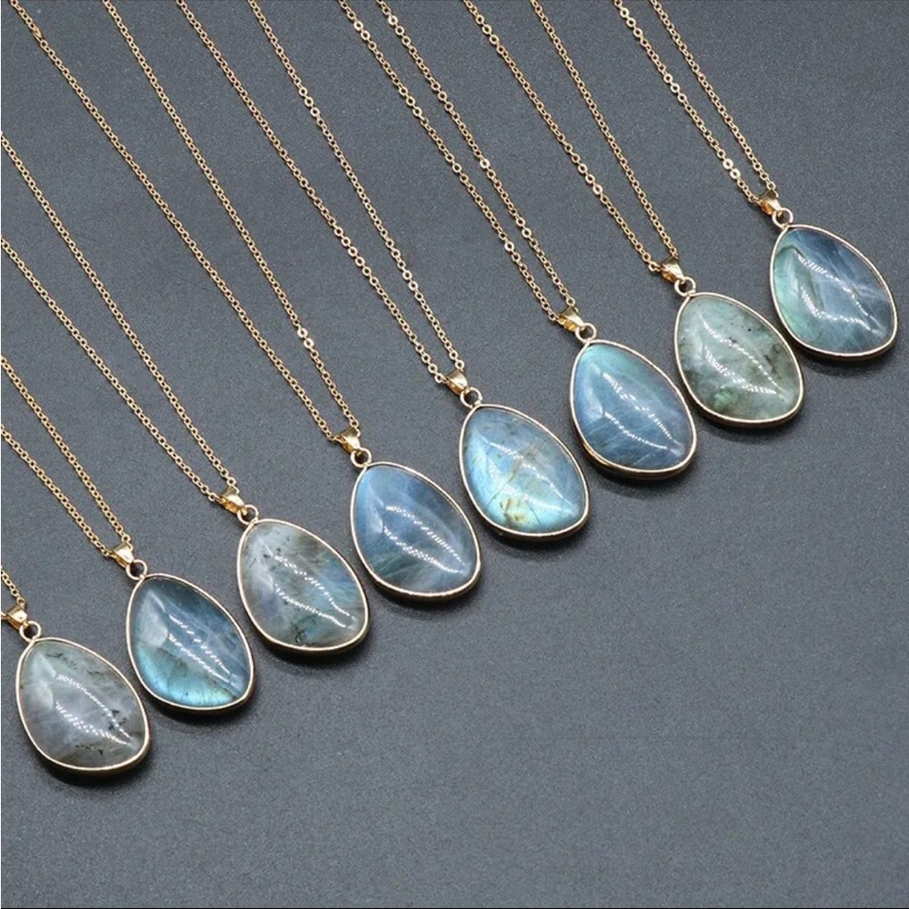 Labradorite pendant Necklace NEW